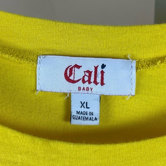 Cali It's A Beautiful Day Antisocial XL Bright Yellow Graphic Crop Tee Quote - Picture 3 of 4